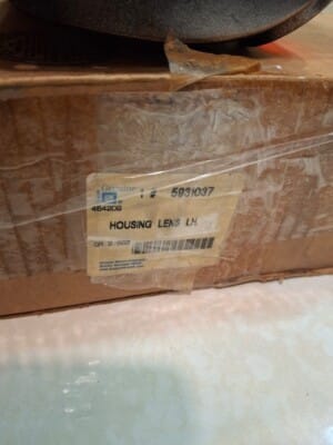 s-l400 GM NOS 1980-1990 Caprice Wagon RH & LH Hand Rear Tail Lamp 5931038 -5931037 - Image 4