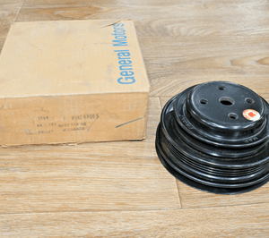 NOS GM 14088685 Chevrolet Pontiac GMC 85-92 Pulley Assembly