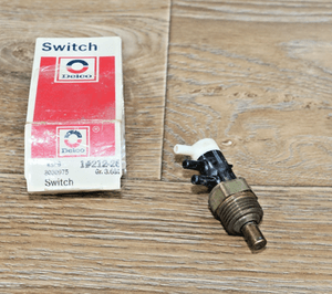 NOS GM 3030975 PORTED VACUUM SWITCH 212-26 1968-1980 CADILLAC OLDS BUICK Pontiac