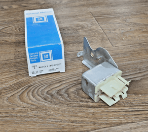 NOS GM 20145057 relay seat 82-91 for Chevrolet Pontiac Oldsmobile CADILLAC cars