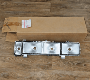 NOS GM 16504132 Chevrolet Caprice Classic 1986-1990 RH Tail Light Housing NEW