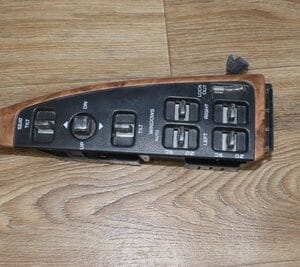 NOS GM 10188935 Chevrolet Caprice 1993 Front LH Switches & Panel Assembly No Box
