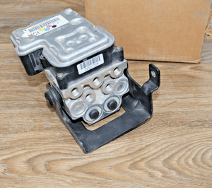 NOS GM 13451110 2004-05 GMC Envoy Trailblazer Buick Oldsmobile ABS Pump Control